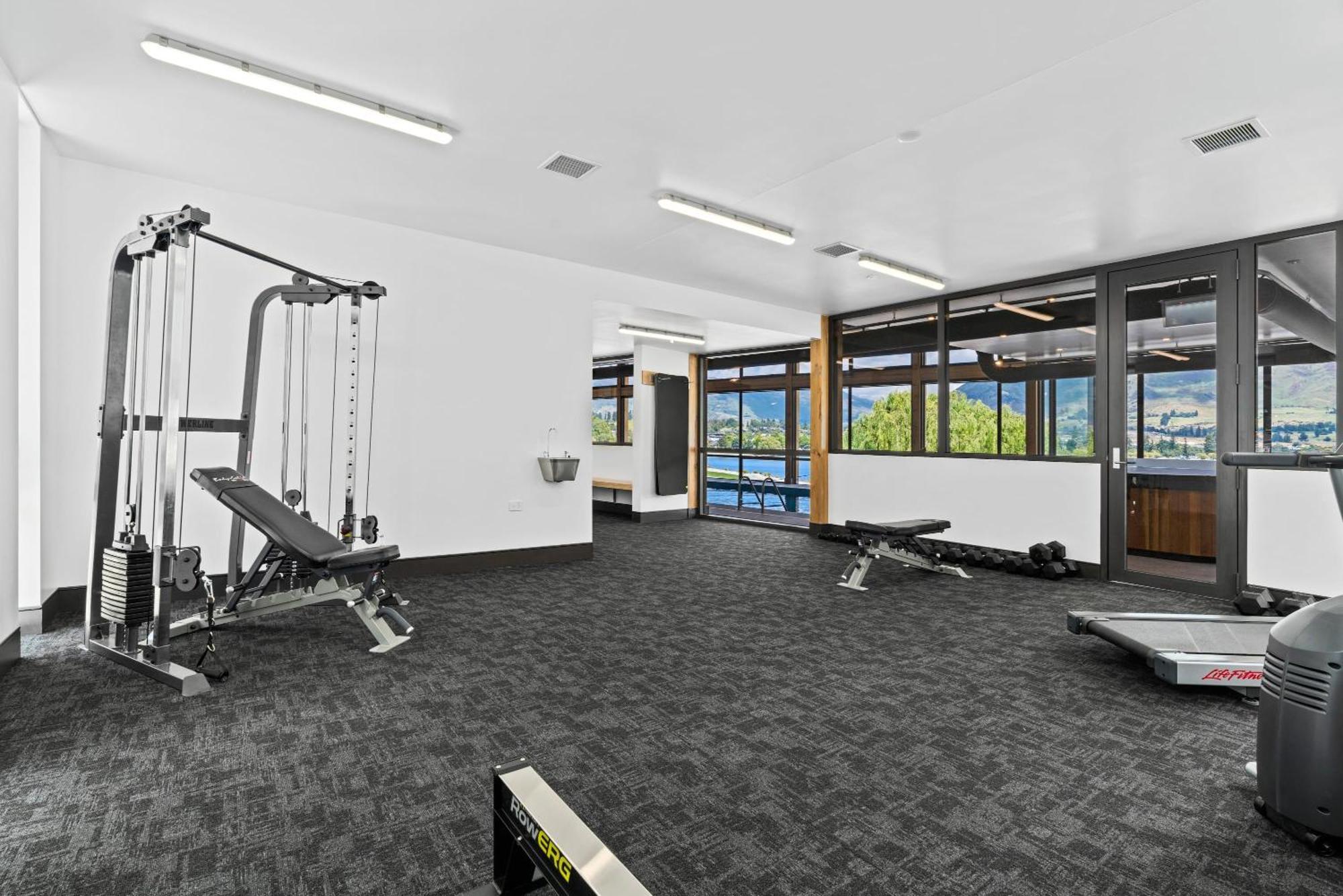 Lakeside Luxury 2 Bedroom Apartment Wanaka Extérieur photo